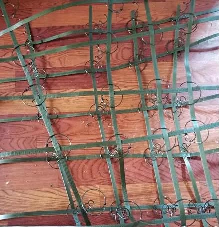 论一个人如何把1米8乘2米的床垫搬下楼?前方