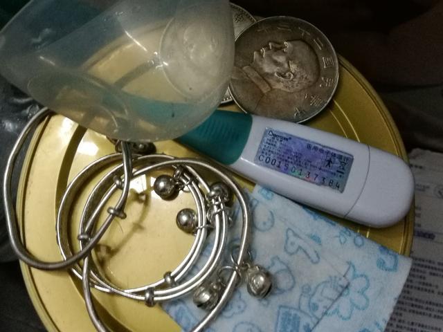 一枚家传的银元,小孩退烧了!这个土方法你知道