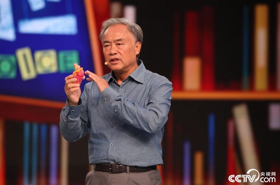 卢秉恒:“小人物”一样能筑梦未来 卢秉恒:“小人物”一样能筑梦未来