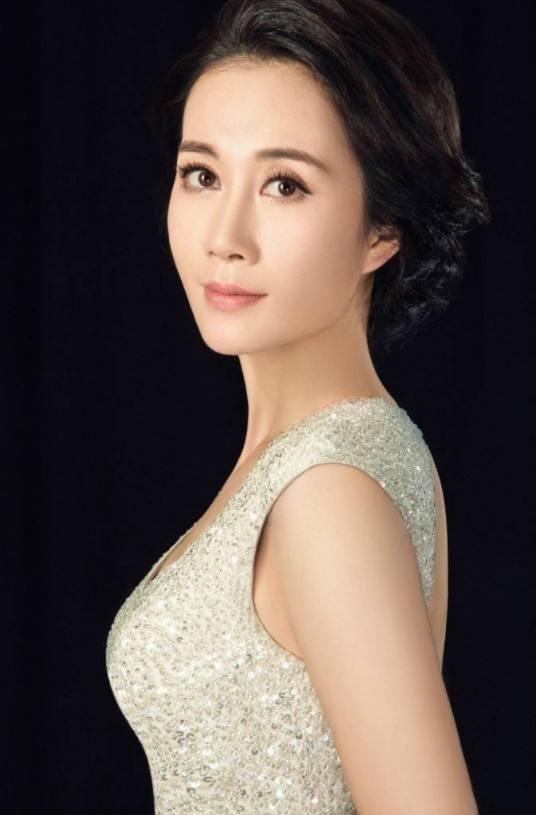 出道17年零绯闻,她是娱乐圈最干净女星,如今4