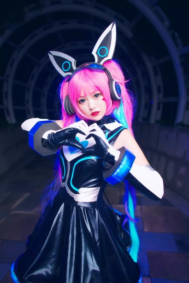 王者荣耀cosplay,安琪拉发福利,图8我给100分