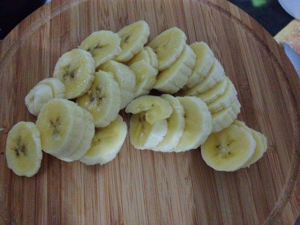 祛斑用激光?真傻,香蕉+白醋,睡前抹一抹,斑点没