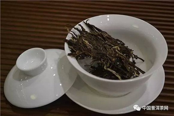 冲泡不同的茶需要掌握不同的冲泡方法