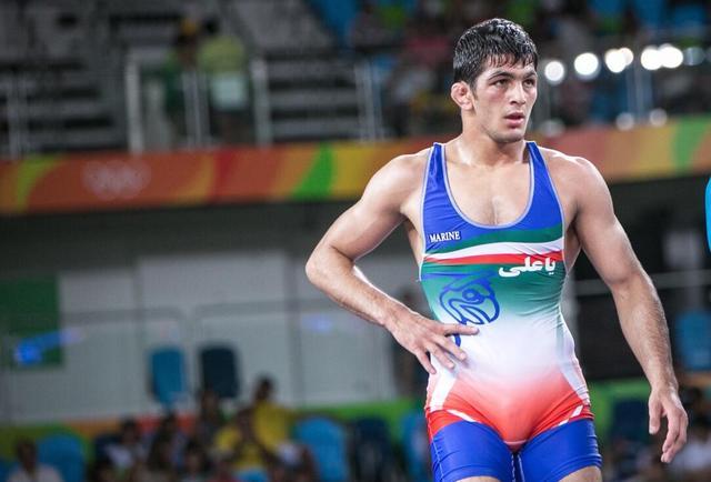 自由式摔跤男子74公斤级 伊朗小将夺金