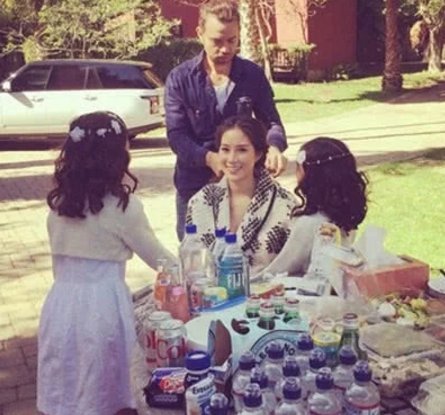 郭晶晶生3胎,公公极力反对!徐子淇生5胎,公公奖