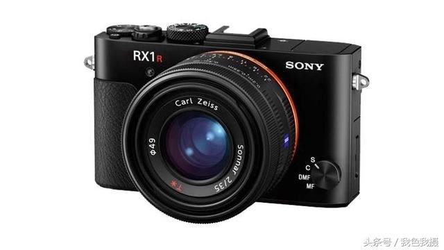 几乎不提供自动对焦镜头的蔡司突然要发布全画