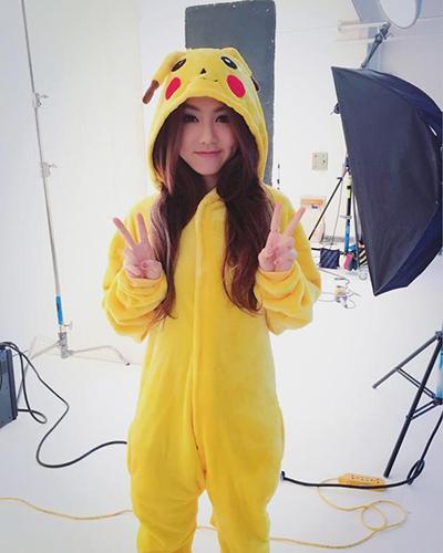 萌翻了!邓紫棋化身皮卡丘:小心电死你 萌翻了!邓紫棋化身皮卡丘:小心电死你