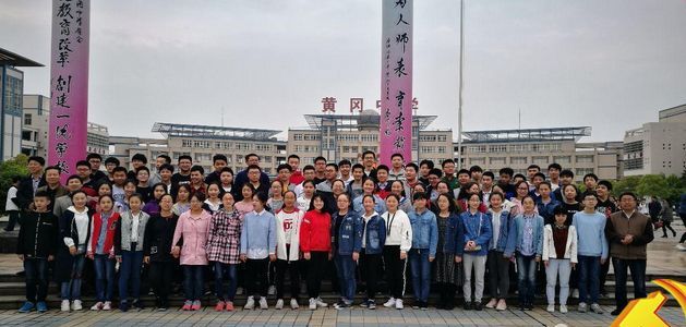 【喜讯】英山实验中学2人签约海军航空兵飞行