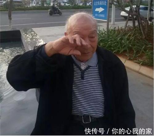 2岁宝宝呕吐不止,紧急送医!医生劝告:这种东西