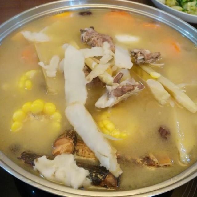 秋冬吃清补凉滋补羊肉煲,再也不怕手脚冰凉了