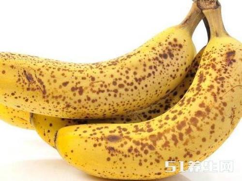 香蕉变黑还能吃吗?老中医: 吃完后会身体发生