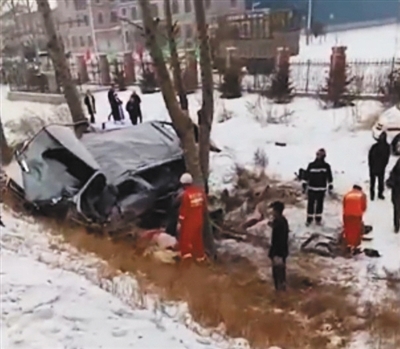 北林女学生雪乡旅游遇车祸4死:两辆黑车超速飙车