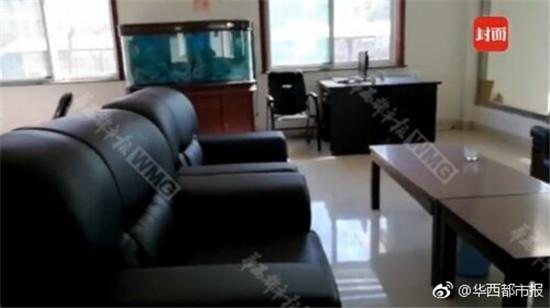 起底辱母案借钱方:涉多起民间借贷案 10余人被抓 起底辱母案借钱方:涉多起民间借贷案 10余人被抓