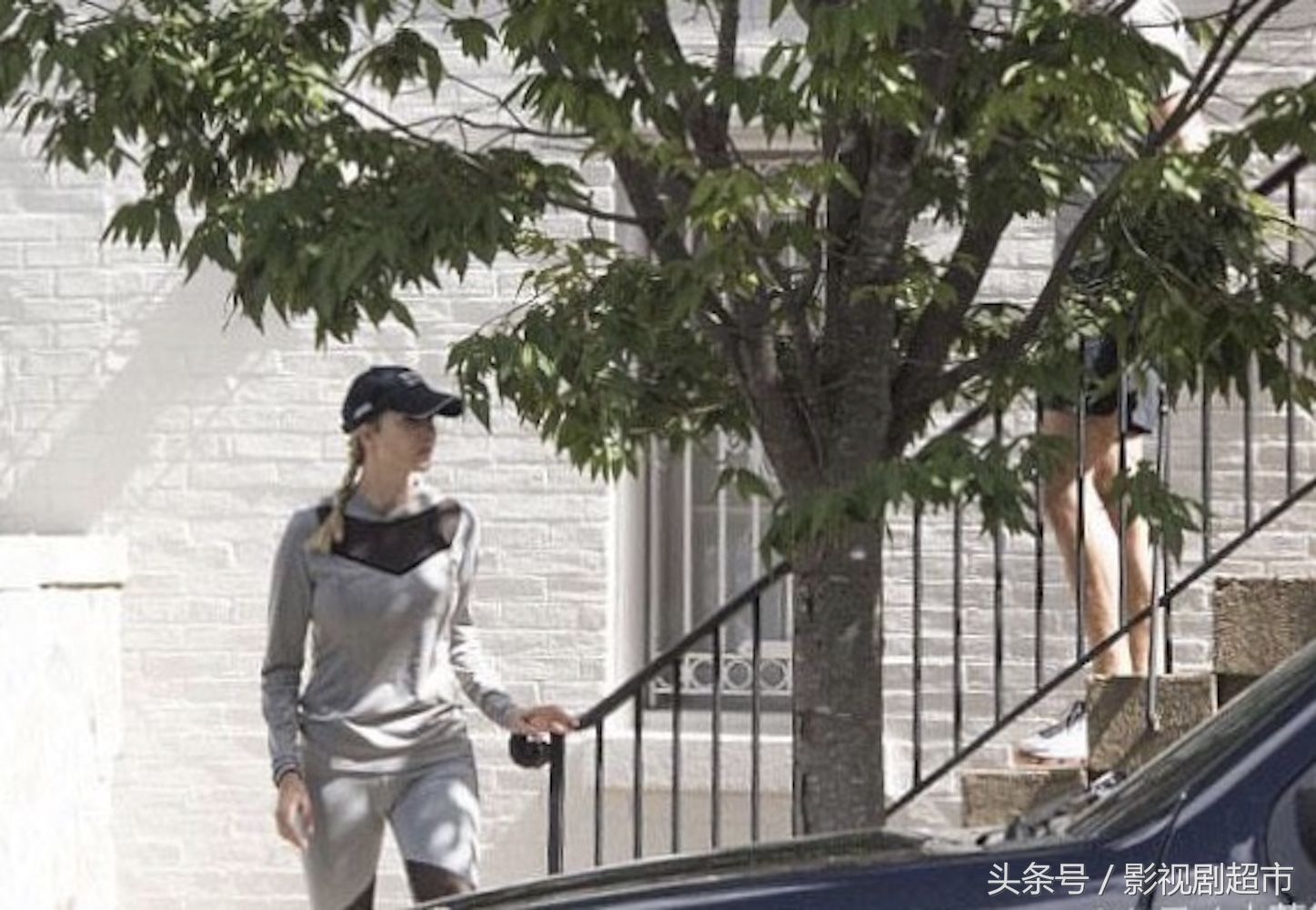 美国第一女儿伊万卡与丈夫晨跑,这背影,网友也