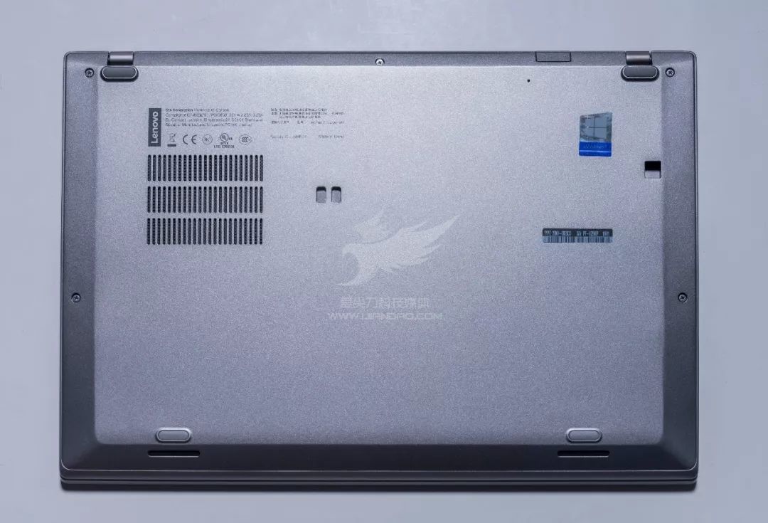 聊一款屏幕素质极高的笔记本