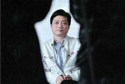 崔永元受到威胁,王思聪怒了,为保护老崔,他做出