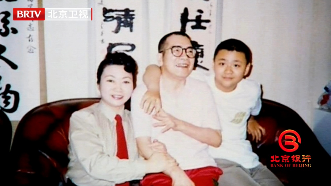 纪念陈景润诞辰90周年 《档案》邀陈景润之子讲述陈景润“1+2”的人生_北京时间