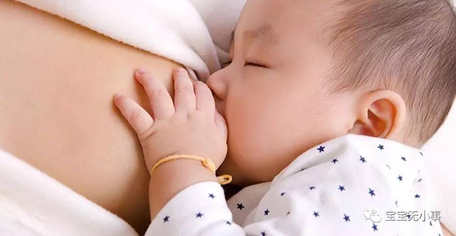 孩子吃奶时有多用劲?这些妈妈的回答让人看着都疼