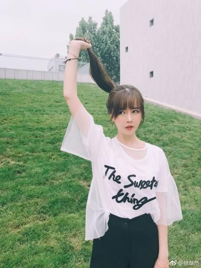 高晓松前妻家族基因太强,女儿随妈颜值高,小姨