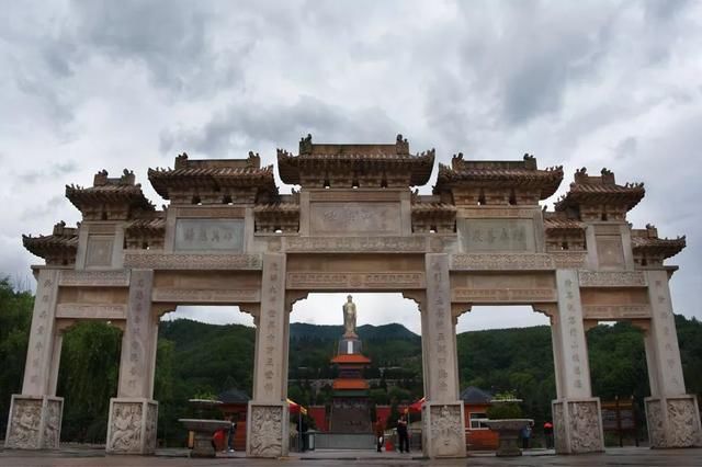 新年祈福|新年第一天到中原大佛祈福,讨个好彩