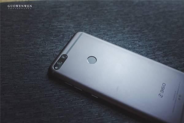 去日本冲绳旅行,拍照吃鸡,带上360N7手机够了