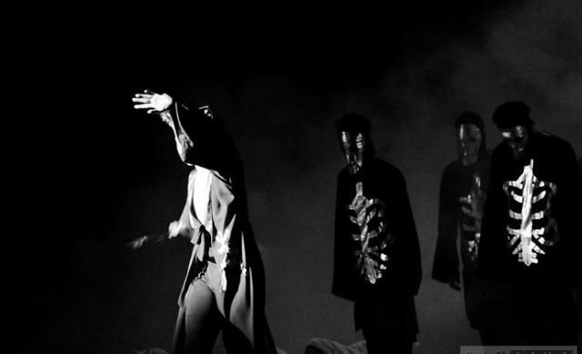 超级恐怖的农村鬼故事诡异的灵堂