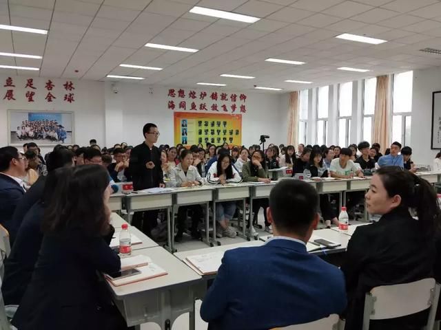 长春中医药大学校长宋柏林与杏林青马学子共话