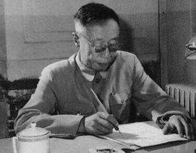 溥仪被赶出故宫后,为何宫中有许多乌鸦,原来这