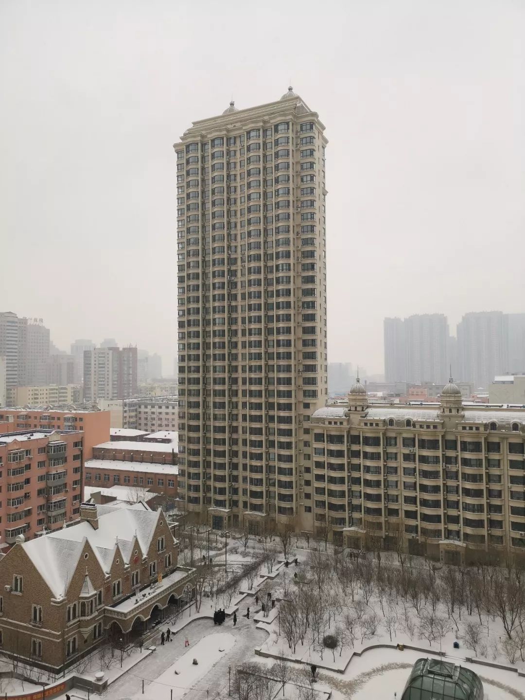 小米MIX3和华为Mate20拍照对比