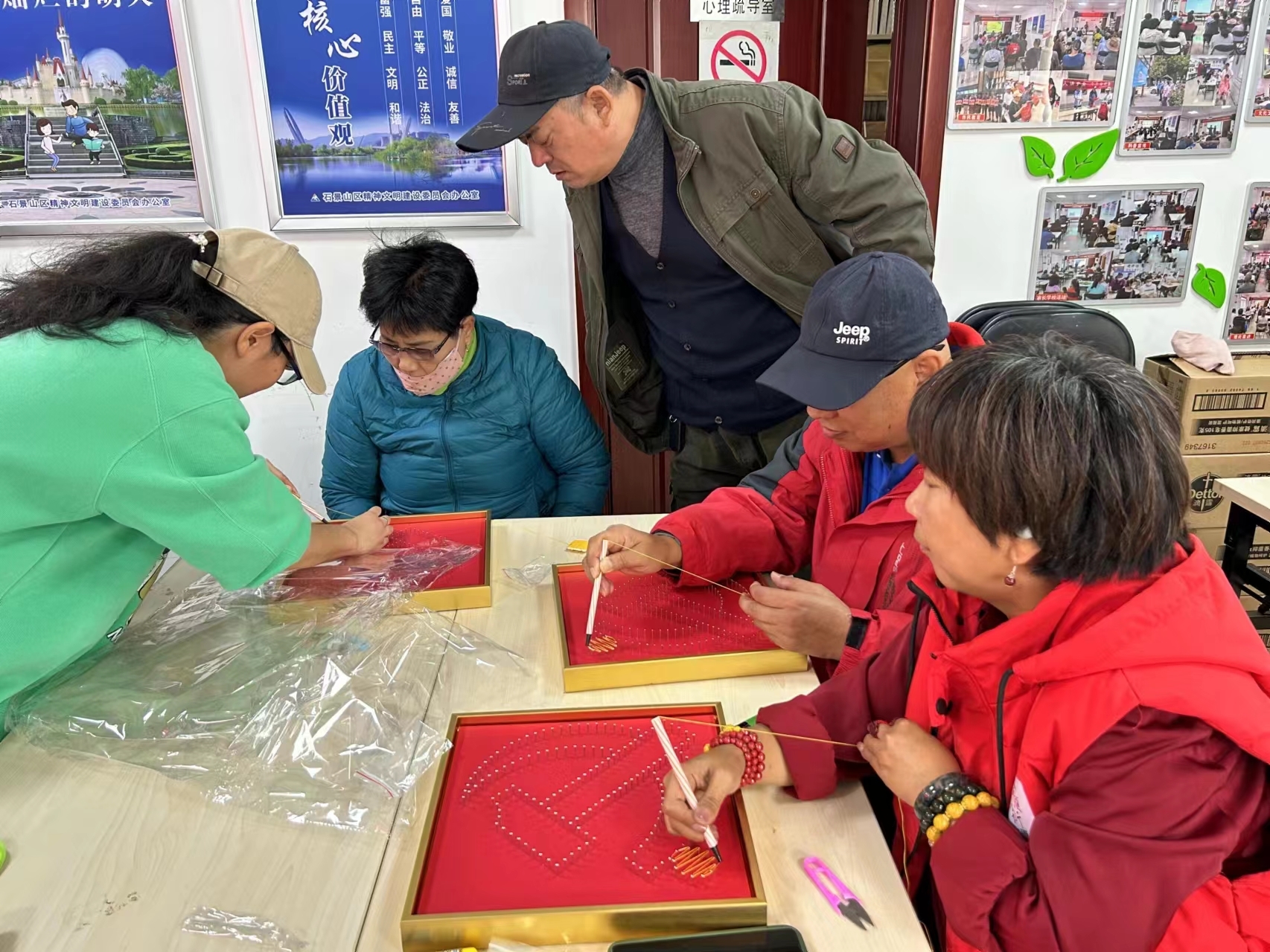 二十大精神在基层:在一钉一线中感受“钉钉子”精神_北京时间