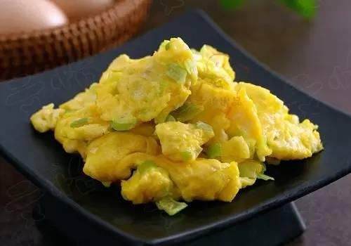 鸡蛋千万别和它一起吃,可能有毒,但很多人都这样做过