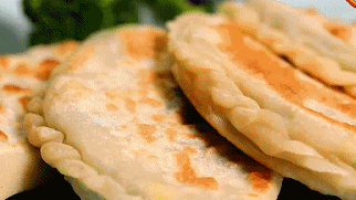 元宵节除了吃汤圆,谷爱凌同款“韭菜盒子”必须安排起来! 元宵节除了吃汤圆,谷爱凌同款“韭菜盒子”必须安排起来!