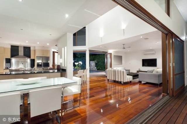 两梯四户的高层楼房,公摊面积多少属于正常?