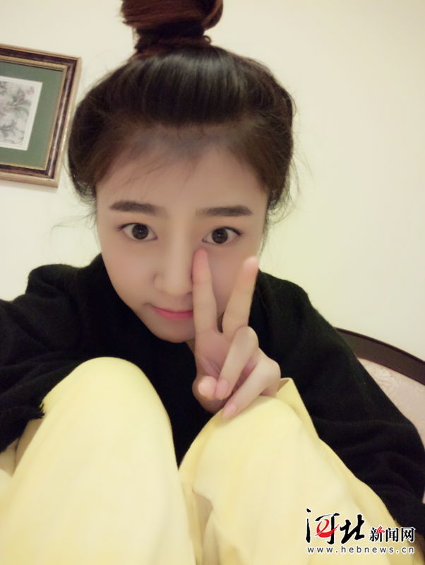 曾梦雪素颜私照曝光 获封新“素颜女神”