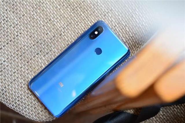 OPPO、vivo联手向华为发起挑战,国产高端市场