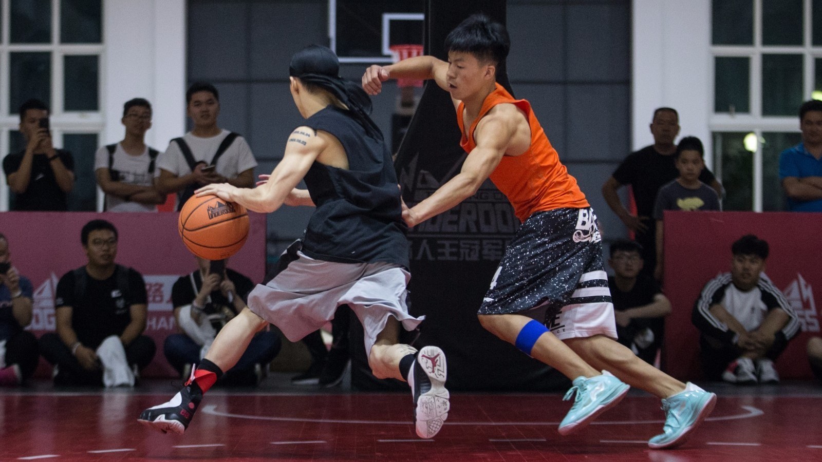 【路人王】沈阳站:新生代街球手混战-北京时间