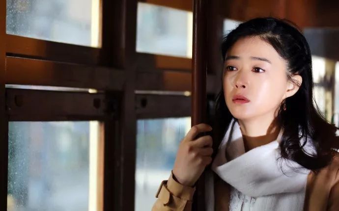 蒋欣又胖得不忍直视?新《半生缘》片场曝光,膀大腰圆的她怎么扮柔弱?