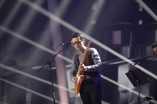 《签约歌手》李一哲杨嘉松引音乐大师现场互呛 《签约歌手》李一哲杨嘉松引音乐大师现场互呛