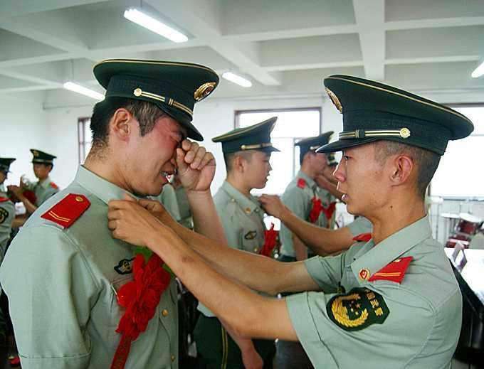 科普: 军官在多少岁必须转业? 这个军职可以直