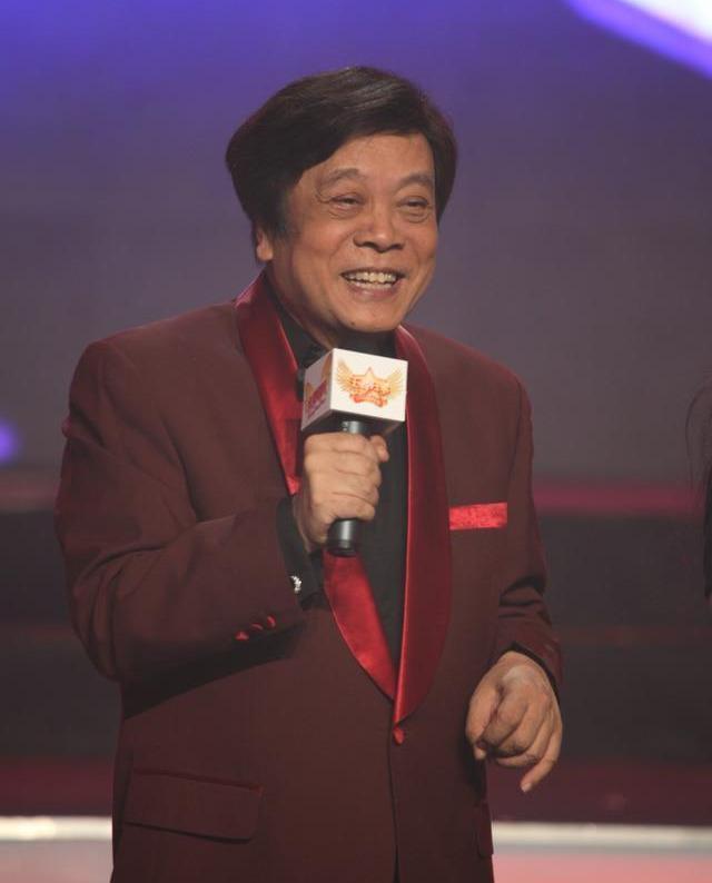 赵忠祥助理微博灵堂曝光 追悼会将于1月20日举行(图7) 赵忠祥助理微博灵堂曝光 追悼会将于1月20日举行(图7)