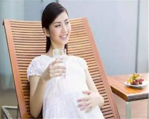 羊水浑浊会导致胎儿缺氧窒息!孕期如何预防羊