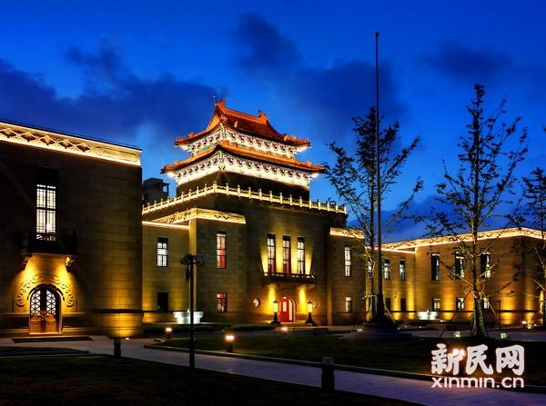 杨浦区图书馆新馆流光溢彩