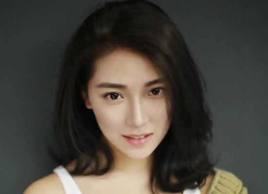 娱乐圈最难念的4个名字,一般人都念不出来,都