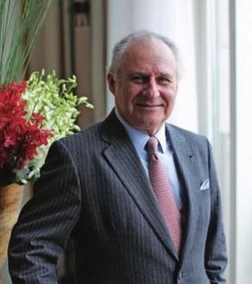 李嘉诚王健林等富豪往外国跑,这5个外国超级富