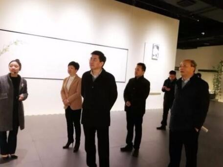 欧诗漫董事长_欧诗漫代言人(2)