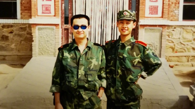 《士兵突击》“三男神”致敬战士,原来他们早与“军”字结缘 《士兵突击》“三男神”致敬战士,原来他们早与“军”字结缘