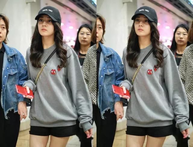 迪丽热巴素颜现身,没化妆五官都能那么精致,网