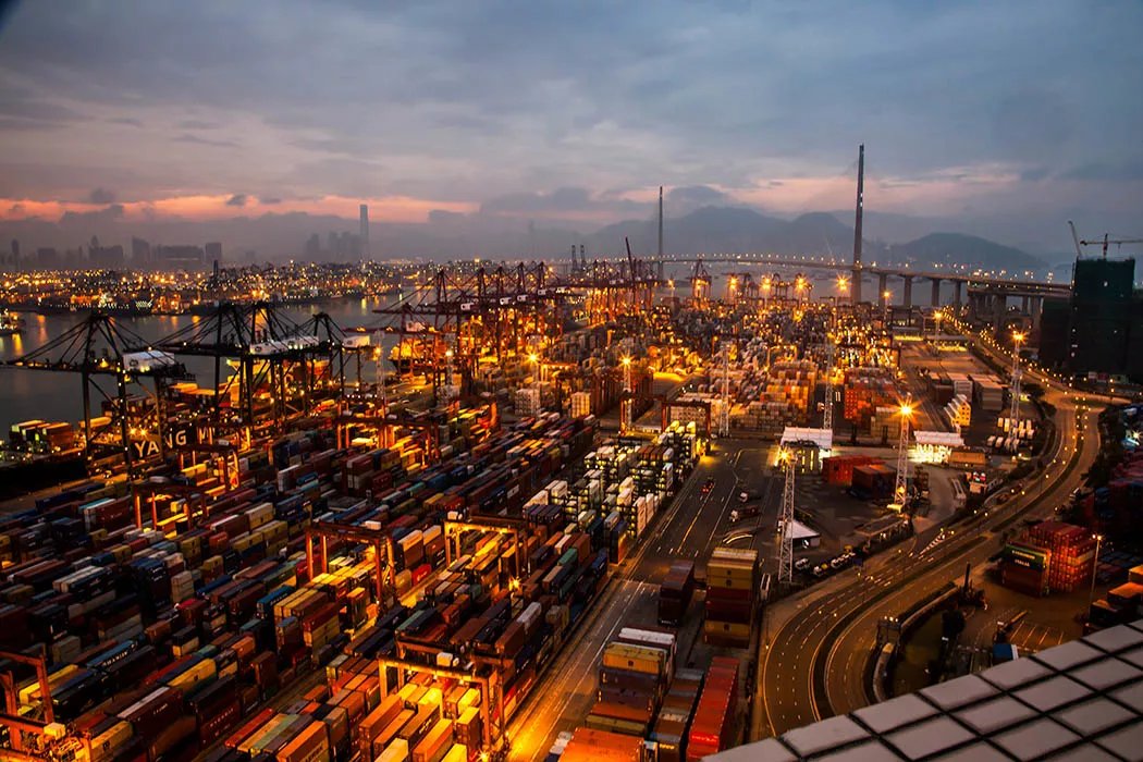 中国对美釜底抽薪,海南自贸区横空出世,双剑合