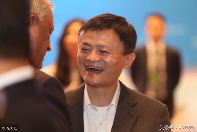 阿里巴巴创始人马云,京东创始人刘强东,是时代