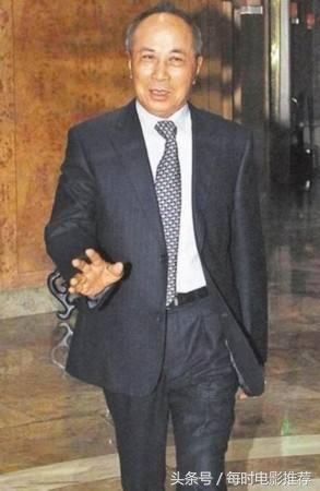 也只有他能压住向华强,让李连杰后来拍了这么